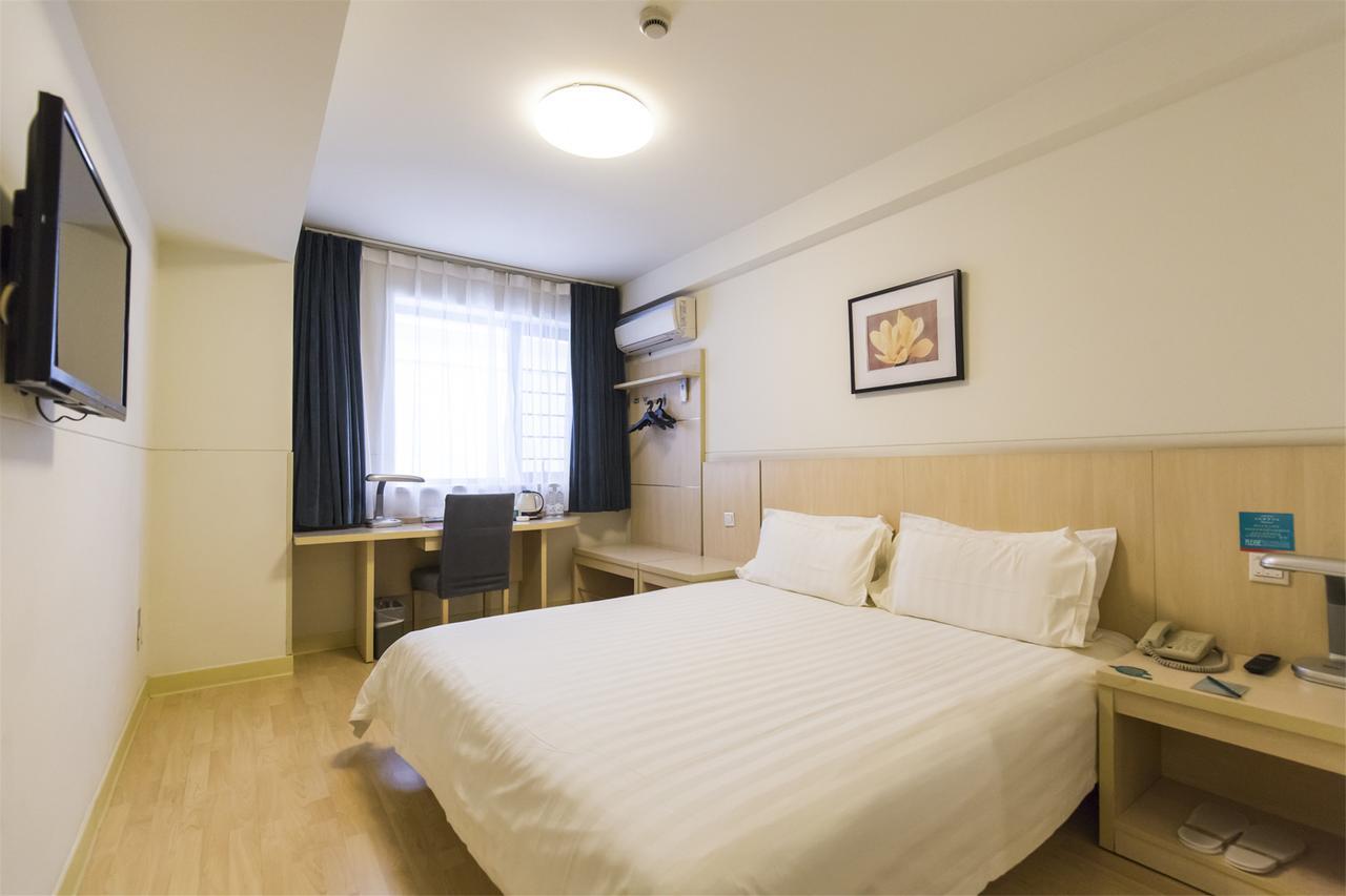 Jingjiang Inn Shanghai Hutai Road Exterior photo